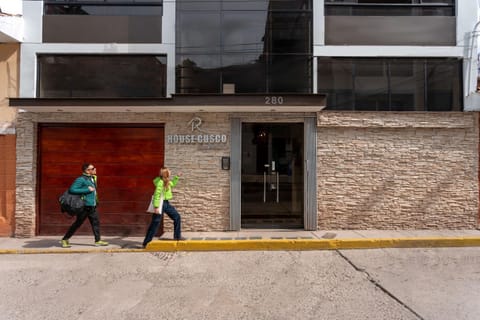 Facade/entrance, Logo/Certificate/Sign