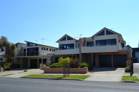 Fischer Torquay by Gold Star Stays House in Torquay