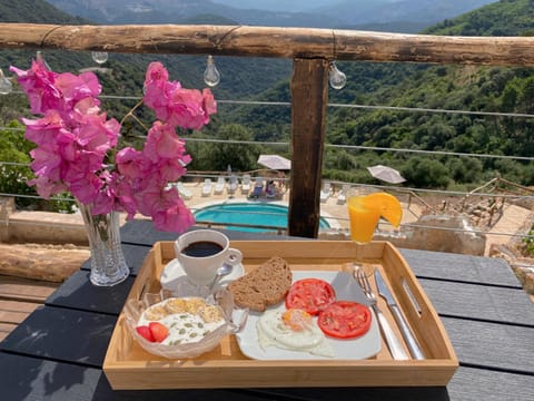 Day, Natural landscape, View (from property/room), Balcony/Terrace, Mountain view, Breakfast, Continental breakfast, Drinks