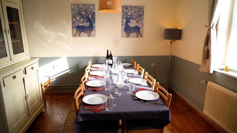 Food and drinks, Dining area