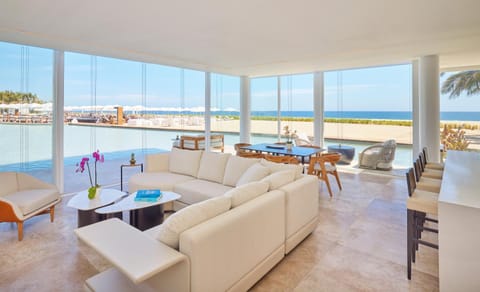 Day, Living room, Dining area, Pool view, Sea view