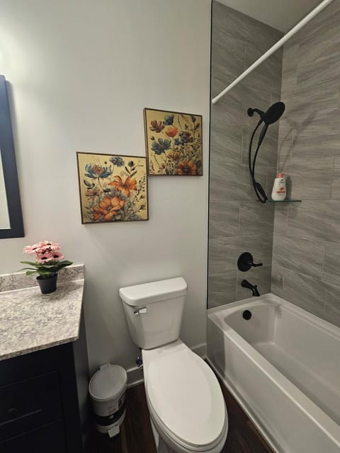 2025 built-3 bedroom home in central Indianapolis Apartment in Indianapolis