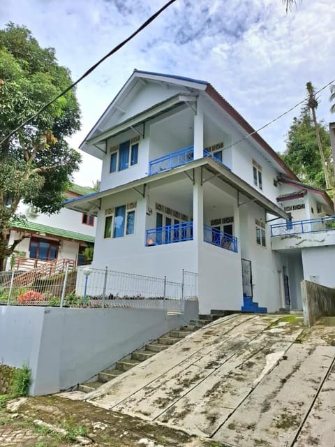 Property building, Day