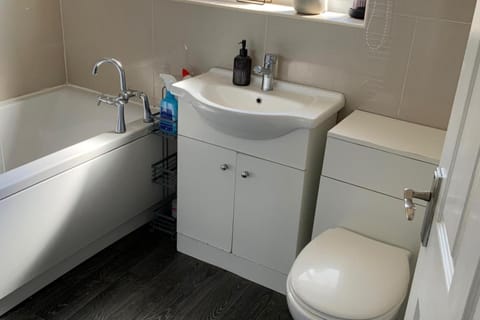 3 bed semi detached house near Stourbridge House in Stourbridge