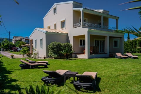 Roda Luxury Beach House Villa in Roda