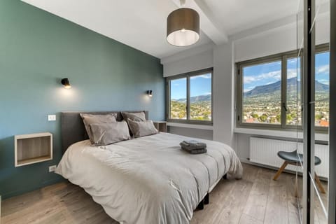Appartement avec vue panoramique sur le Lac du Bourget Apartment in Aix-les-Bains