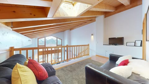 Communal lounge/ TV room, Living room