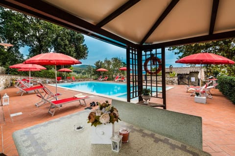Patio, Day, Garden, Solarium, Garden view, Pool view, Swimming pool, sunbed, Internal: Not applicable to any particular room