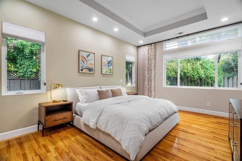 420 Cozy 5BR Modern house in Palo Alto Villa in East Palo Alto