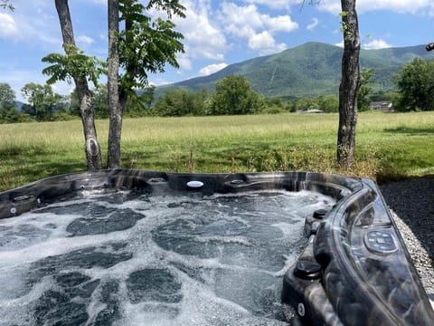 Hot Tub, Mountain view
