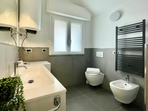 Toilet, Bathroom, bidet