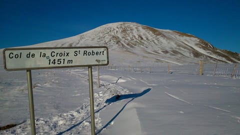 Off site, Day, Natural landscape, Winter, Hiking