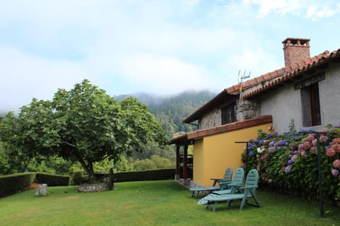 La Quintana Sinariega Country House in Asturias