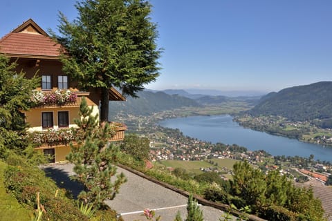 Day, Summer, View (from property/room), Lake view, Landmark view, Mountain view