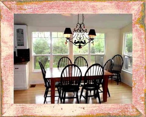 Spacious Cottage with Exquisite Pond and Hill Country Views near Fredericksburg and Kerrville, Texas House in Hunt