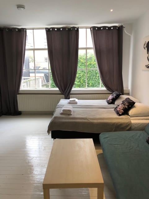 Amsliving Bed and Breakfast in Amsterdam