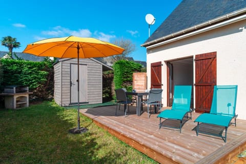 Patio, Garden view