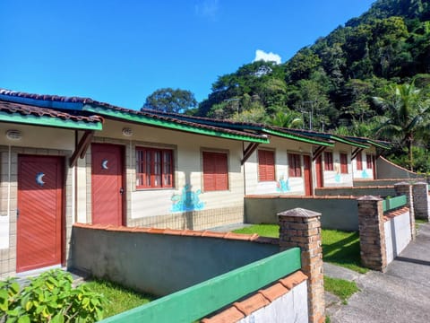 Property building, Facade/entrance, Day