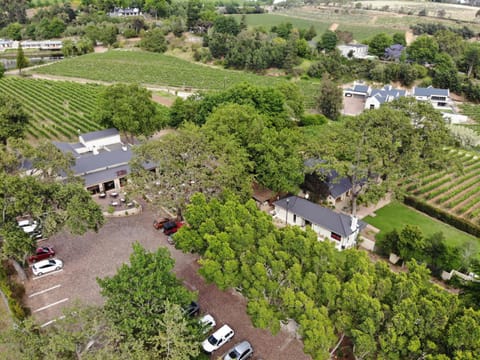 Le Pommier Country Lodge Lodge nature in Cape Town