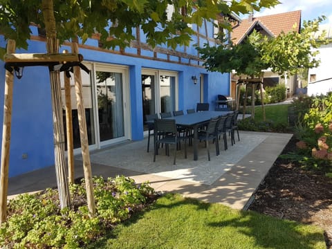 Patio, Spring, Garden, Dining area