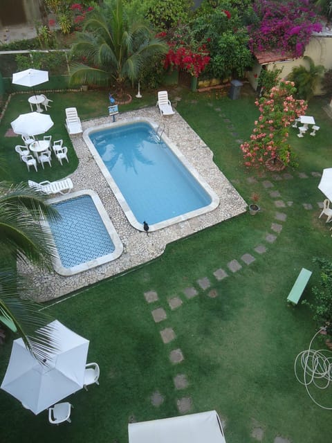 Area and facilities, Swimming pool, Swimming pool