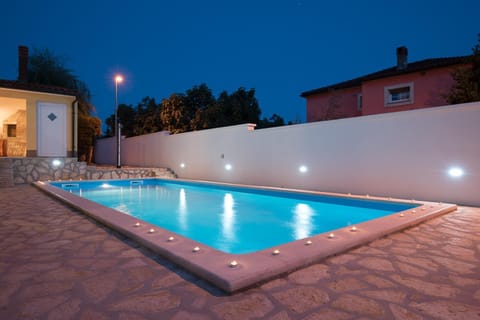 Villa Maredi with pool House in Pula