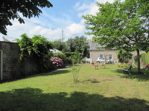 Facade/entrance, Garden, Garden view