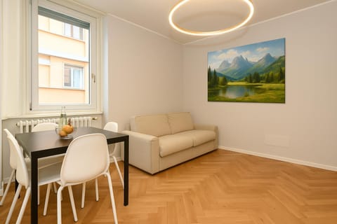 Day, Living room, Seating area