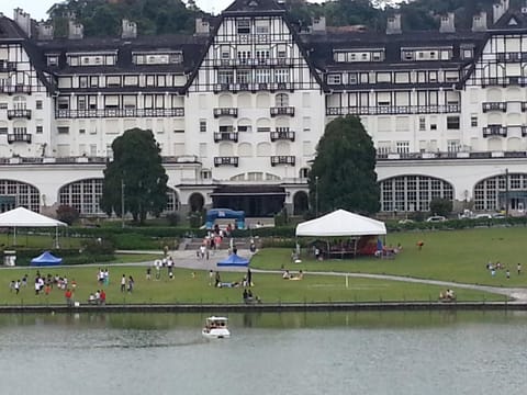 Facade/entrance, Lake view