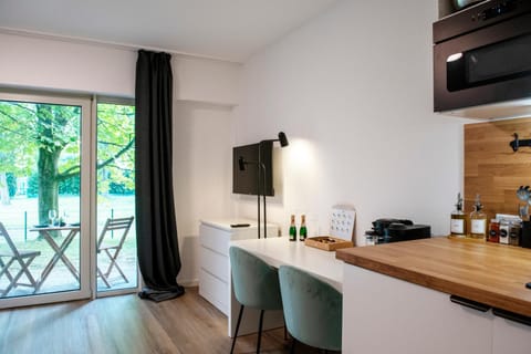 TV and multimedia, Coffee/tea facilities, Kitchen or kitchenette