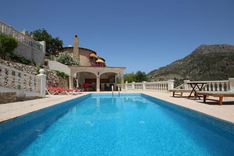 MAR23J House in Calp