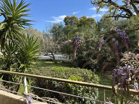 Balcony/Terrace, On site