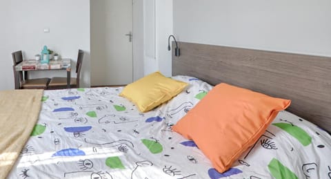 Bed, Bedroom