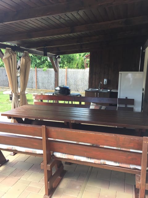 Property building, BBQ facilities, Pool view