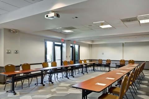 Meeting/conference room