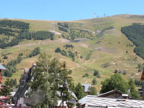 Nearby landmark, Natural landscape, Mountain view