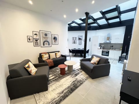 08 - Design Flat Republique Apartment in Paris