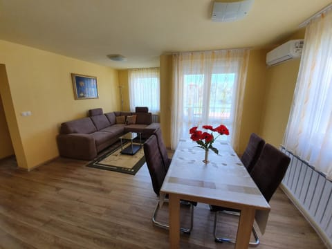 Bodó Park Apartment Condo in Hévíz