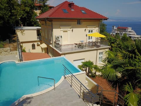 Apartments Villa Atta Condo in Opatija