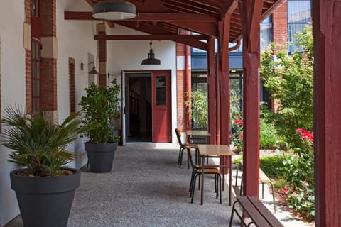 Patio, Garden