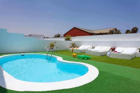Casa Royal Park by Vacanzy Collection Maison in Corralejo