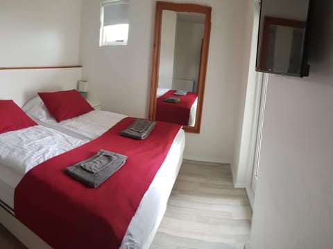 Apotek Guesthouse Bed and Breakfast in Hofn