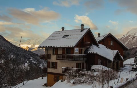 Chalet Saskia - Catered Hotel in Vaujany