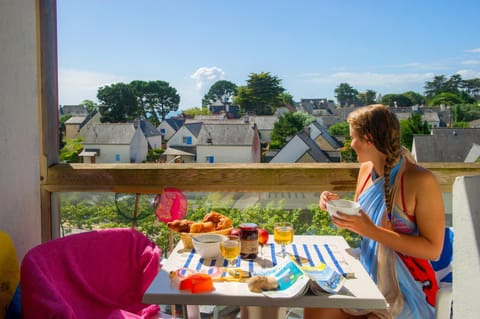 Balcony/Terrace, Guests