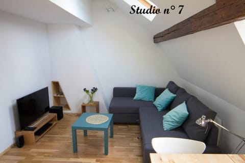 Living room, Bedroom