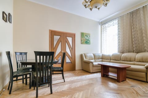 LEOGRAND Apartments Teodora 3 Apartment in Lviv
