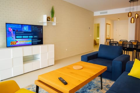 TV and multimedia, Living room, Seating area