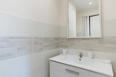 Relax Ligure-5 min from the sea-Wifi-parking House in Casarza Ligure