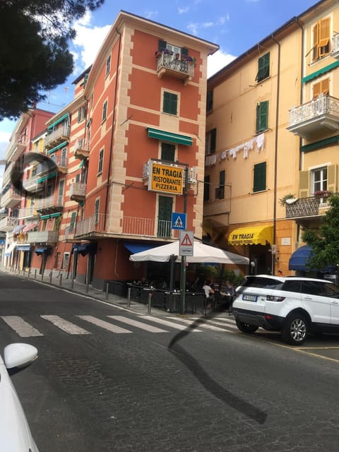 Property building, Street view