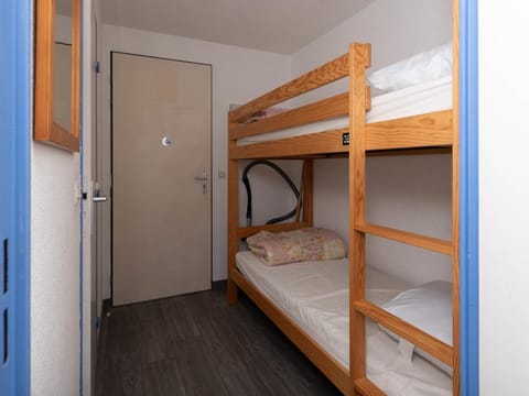 Studio 4 pers avec mezzanine et piscine au Lavandou - FR-1-803-94 Apartment in Le Lavandou